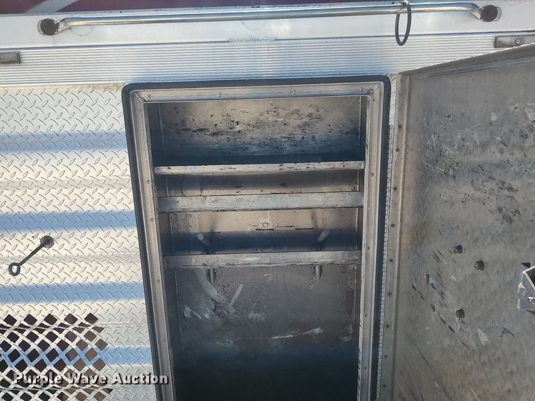 image for item DQ0491 2016 Mack CXU613  semi truck