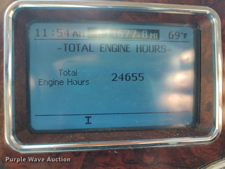 image for item DQ0491 2016 Mack CXU613  semi truck