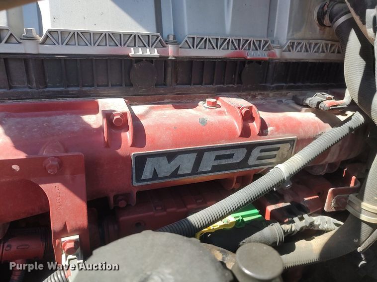 image for item DQ0491 2016 Mack CXU613  semi truck