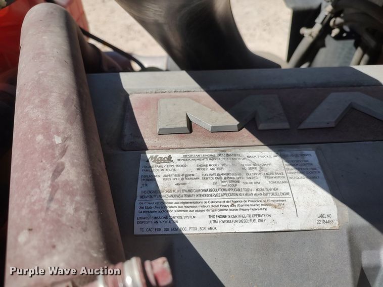 image for item DQ0491 2016 Mack CXU613  semi truck