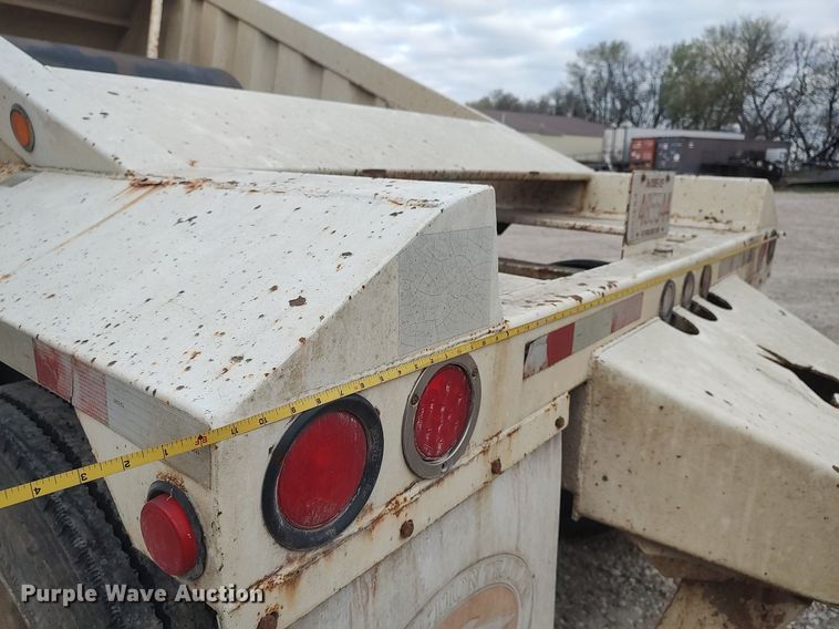 image for item DQ0492 2007 Construction Trailer Specialist BDT-40  bottom dump trailer