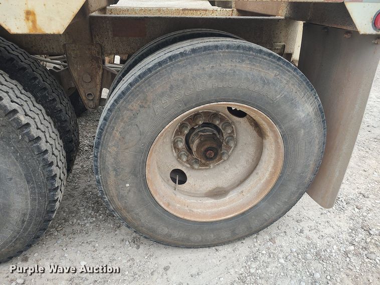 image for item DQ0492 2007 Construction Trailer Specialist BDT-40  bottom dump trailer