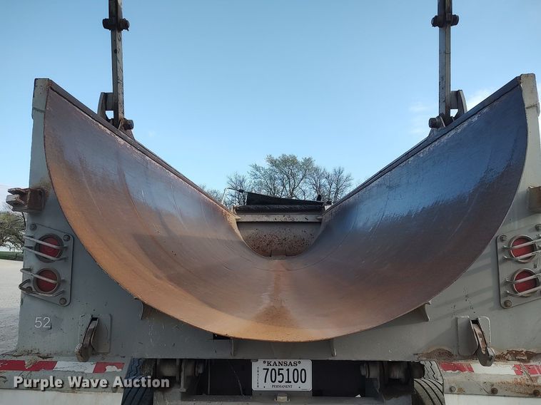 image for item DQ0493 2012 Construction Trailer Specialist  end dump trailer