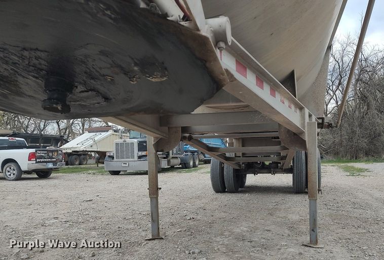 image for item DQ0494 2012 Construction Trailer Specialist  end dump trailer