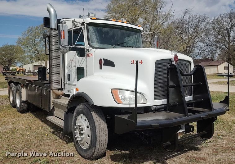 image for item DQ0500 2010 Kenworth T470  winch truck