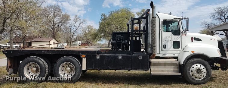 image for item DQ0500 2010 Kenworth T470  winch truck