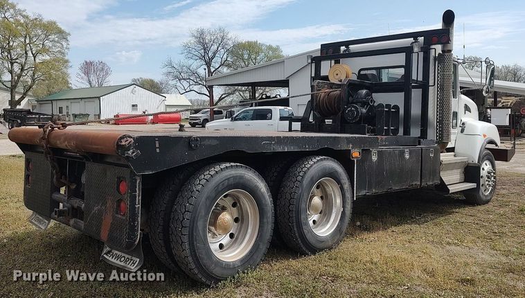 image for item DQ0500 2010 Kenworth T470  winch truck