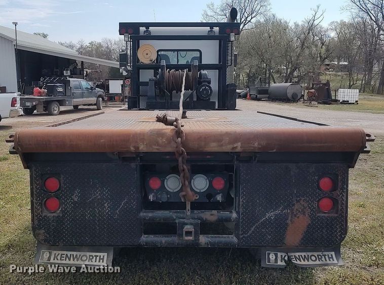 image for item DQ0500 2010 Kenworth T470  winch truck
