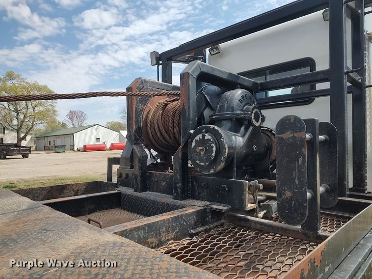 image for item DQ0500 2010 Kenworth T470  winch truck