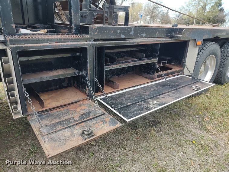 image for item DQ0500 2010 Kenworth T470  winch truck