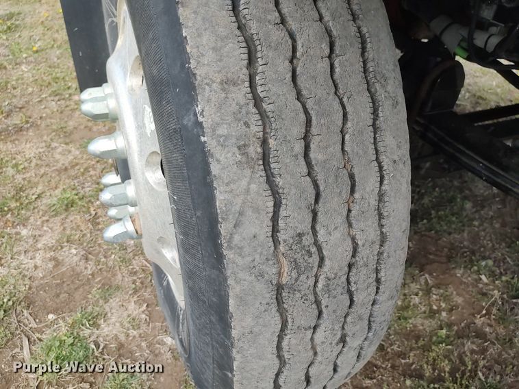 image for item DQ0500 2010 Kenworth T470  winch truck