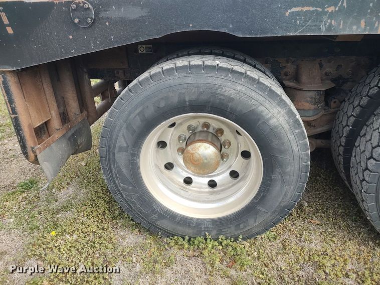 image for item DQ0500 2010 Kenworth T470  winch truck