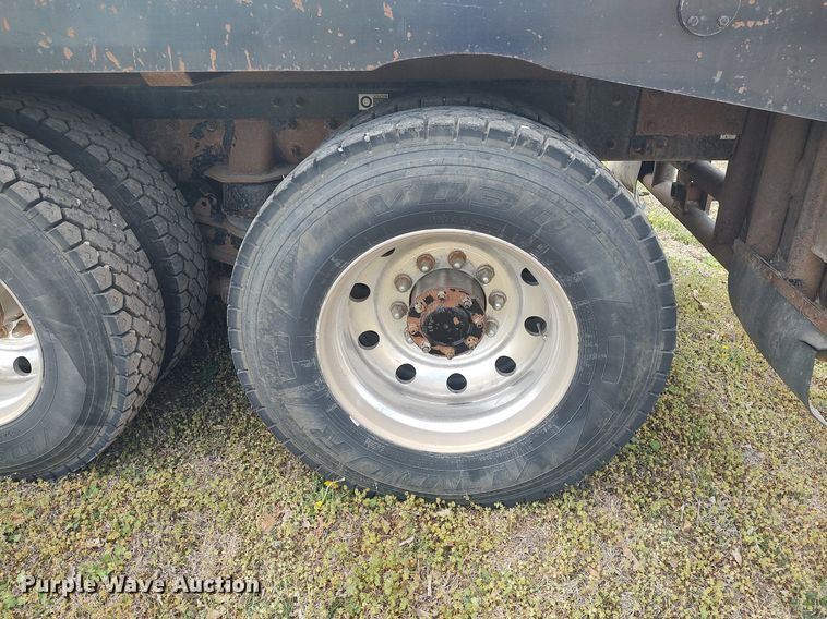 image for item DQ0500 2010 Kenworth T470  winch truck