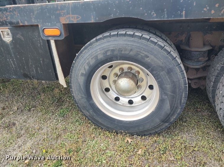 image for item DQ0500 2010 Kenworth T470  winch truck