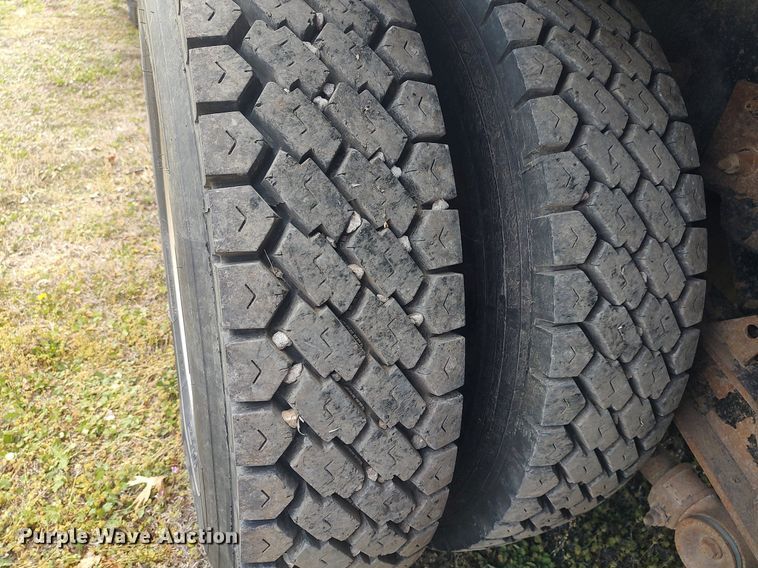 image for item DQ0500 2010 Kenworth T470  winch truck