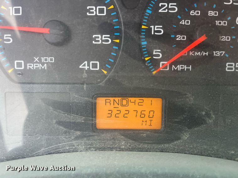 image for item DQ4093 2007 International 4300  box truck