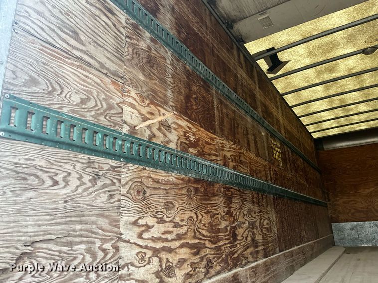 image for item DQ4093 2007 International 4300  box truck