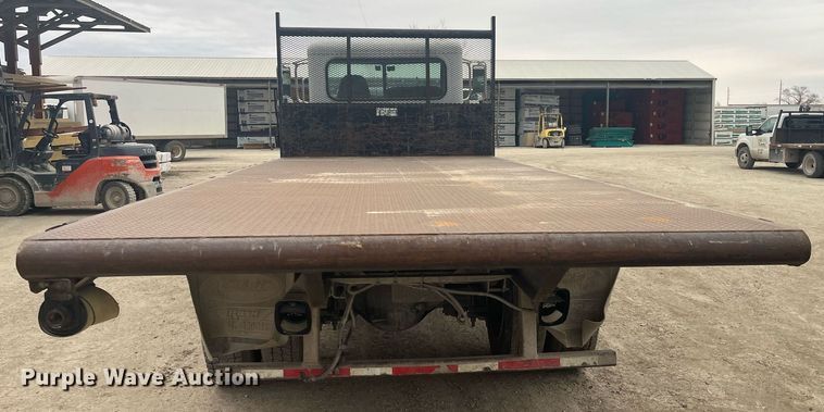 image for item DQ4094 2008 Peterbilt 335  dump flatbed truck