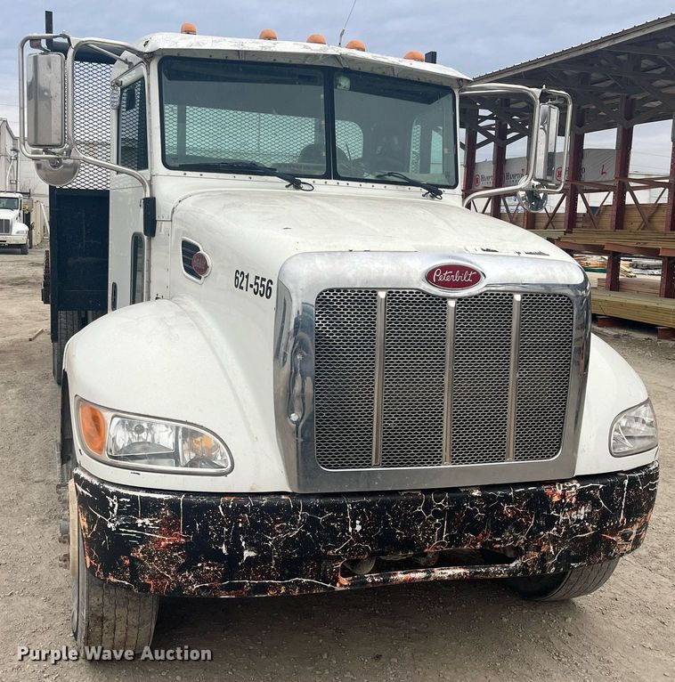 image for item DQ4094 2008 Peterbilt 335  dump flatbed truck