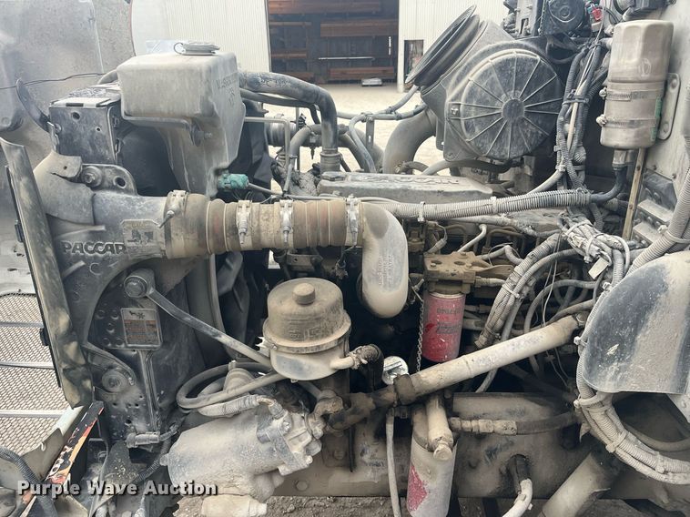 image for item DQ4094 2008 Peterbilt 335  dump flatbed truck