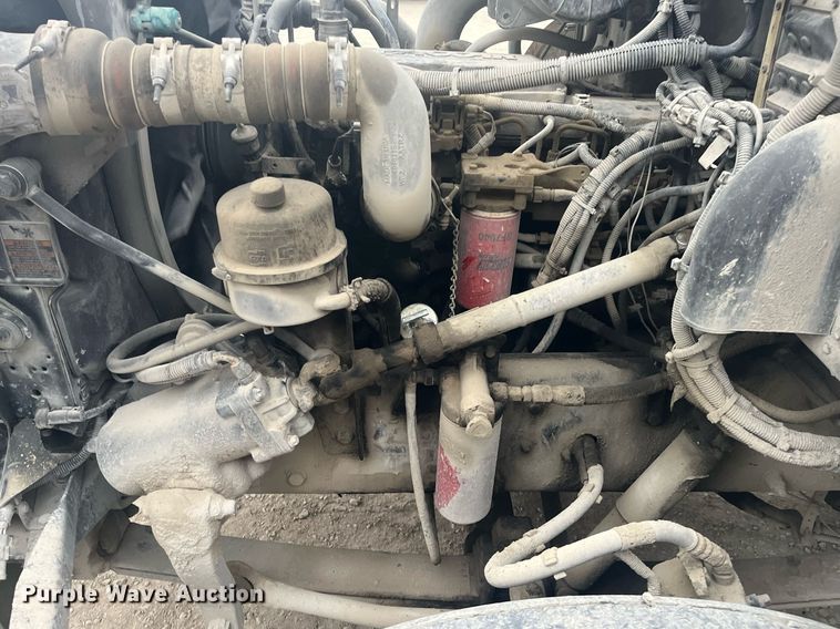 image for item DQ4094 2008 Peterbilt 335  dump flatbed truck