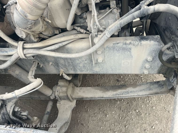 image for item DQ4094 2008 Peterbilt 335  dump flatbed truck