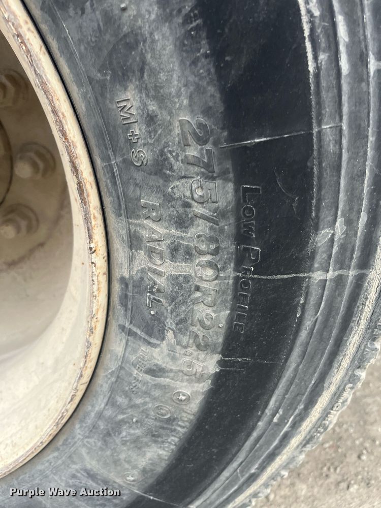 image for item DQ4094 2008 Peterbilt 335  dump flatbed truck