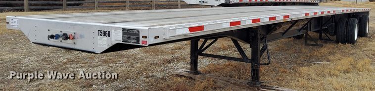 image for item DQ4106 2016 Transcraft Eagle II  flatbed trailer