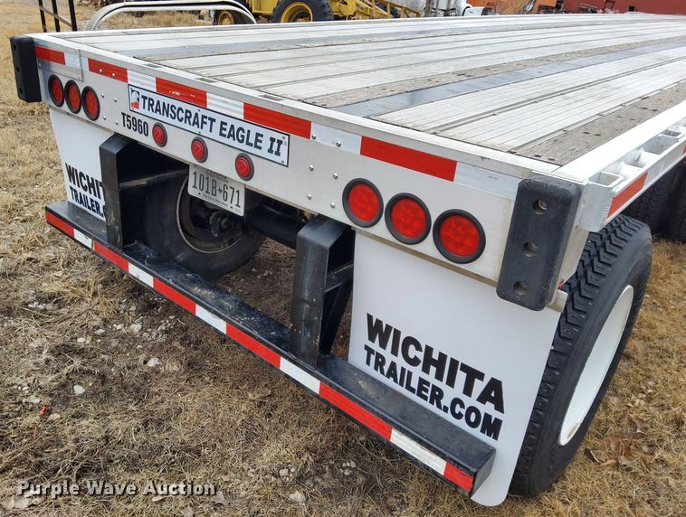image for item DQ4106 2016 Transcraft Eagle II  flatbed trailer