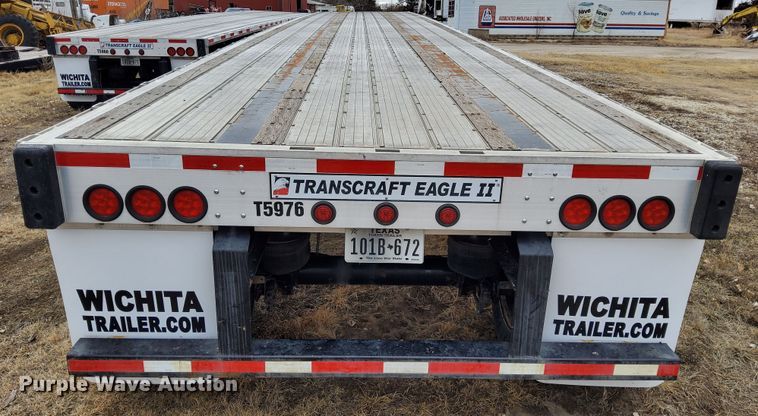 image for item DQ4107 2016 Transcraft Eagle II  flatbed trailer