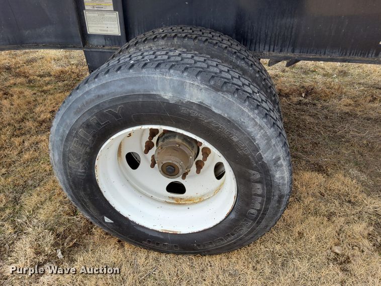 image for item DQ4107 2016 Transcraft Eagle II  flatbed trailer