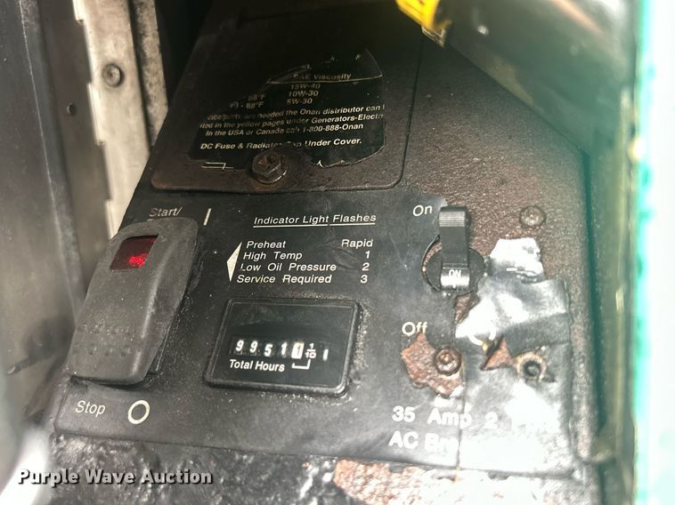 image for item DR4544 2007 Freightliner Columbia  semi truck