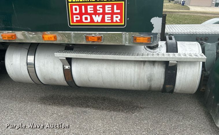 image for item DR4544 2007 Freightliner Columbia  semi truck