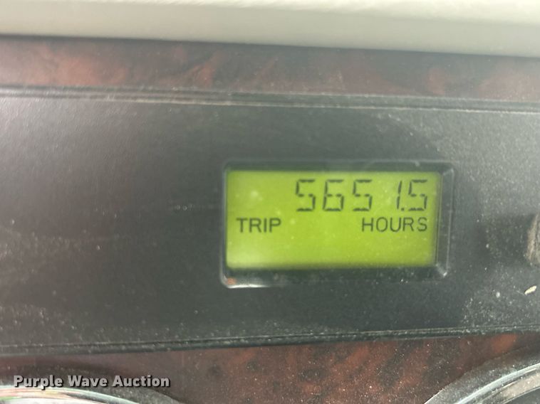 image for item DR4544 2007 Freightliner Columbia  semi truck