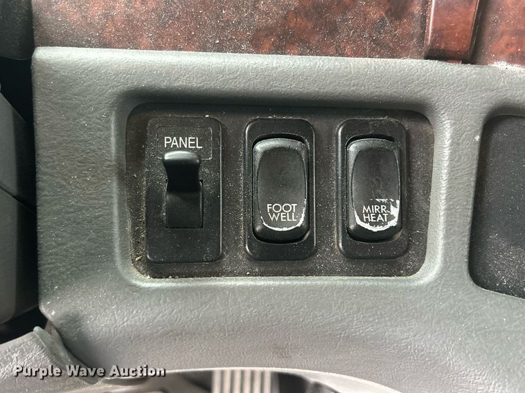 image for item DR4544 2007 Freightliner Columbia  semi truck