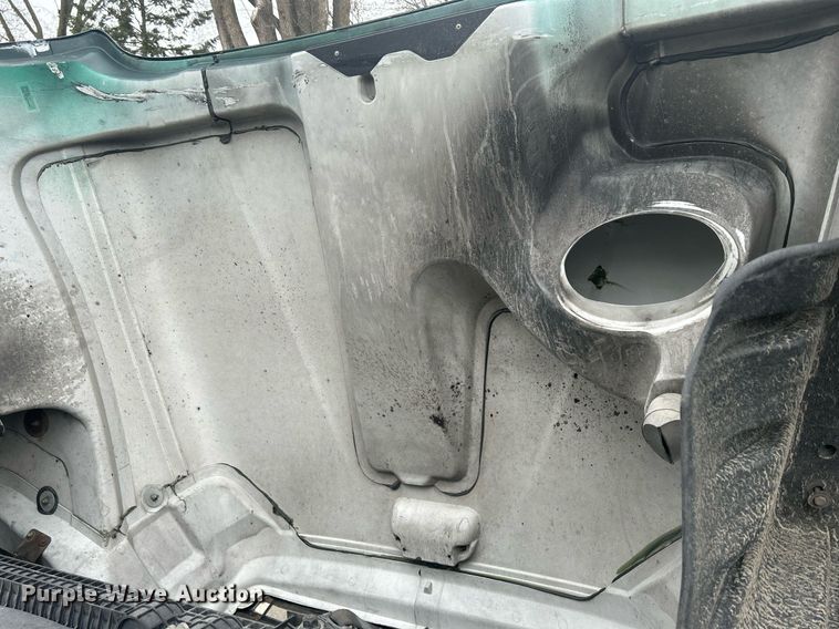 image for item DR4544 2007 Freightliner Columbia  semi truck