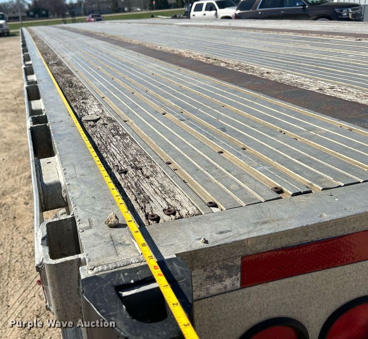 image for item DR4563 1998 Transcraft Corp Eagle W2  flatbed trailer