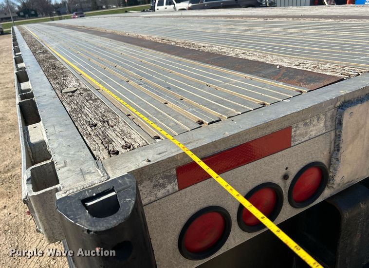 image for item DR4563 1998 Transcraft Corp Eagle W2  flatbed trailer