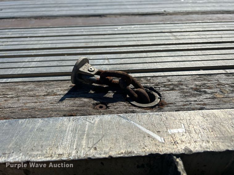 image for item DR4563 1998 Transcraft Corp Eagle W2  flatbed trailer