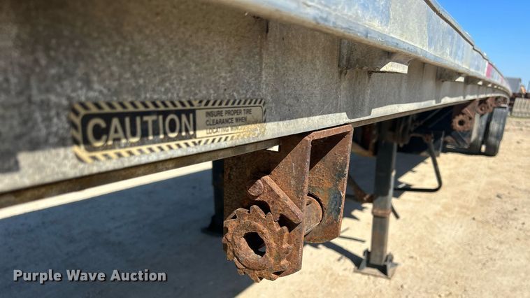 image for item DR4563 1998 Transcraft Corp Eagle W2  flatbed trailer