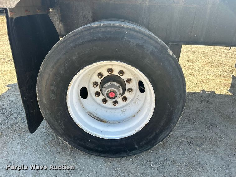 image for item DR4563 1998 Transcraft Corp Eagle W2  flatbed trailer