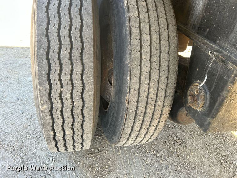 image for item DR4563 1998 Transcraft Corp Eagle W2  flatbed trailer