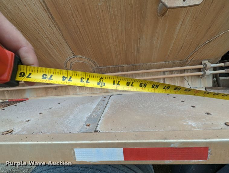 image for item DR6846 2006 Pinson  feed delivery trailer