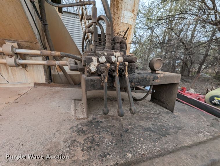 image for item DR6846 2006 Pinson  feed delivery trailer