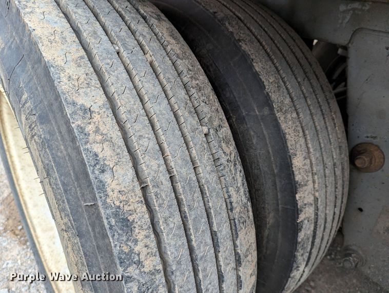 image for item DR6852 2005 Great Dane 7411TP-SA  dry van trailer