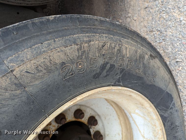 image for item DR6852 2005 Great Dane 7411TP-SA  dry van trailer