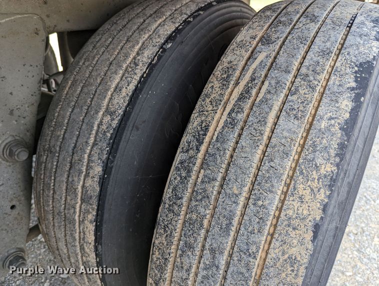 image for item DR6854 2005 Great Dane 7411TP-SA  dry van trailer