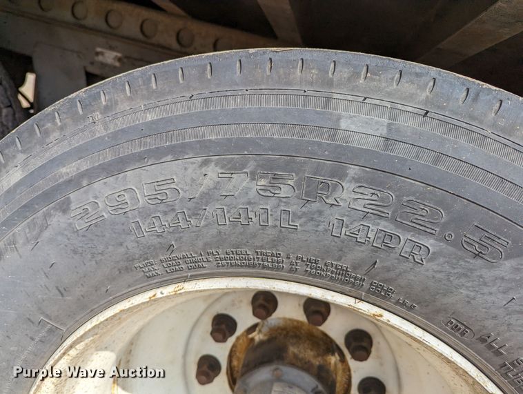 image for item DR6854 2005 Great Dane 7411TP-SA  dry van trailer