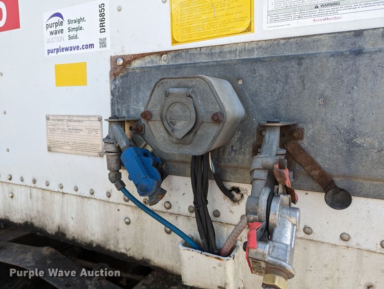 image for item DR6855 2006 Strick  dry van trailer