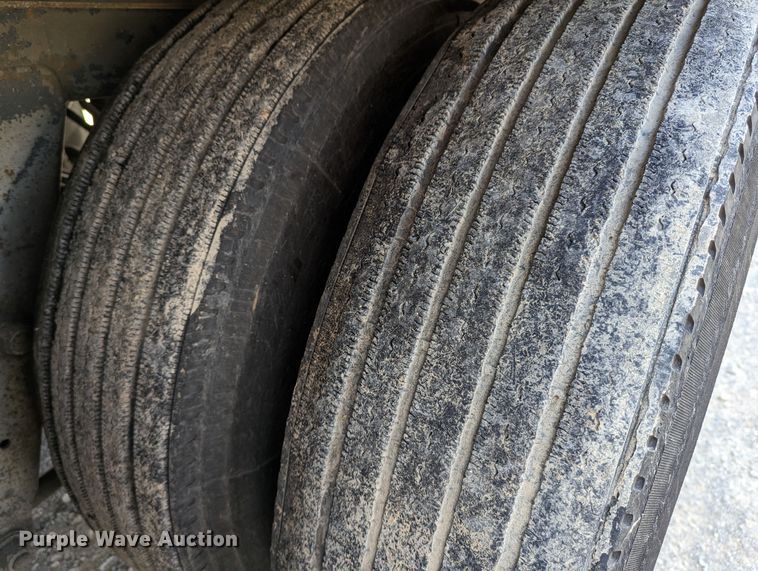 image for item DR6855 2006 Strick  dry van trailer